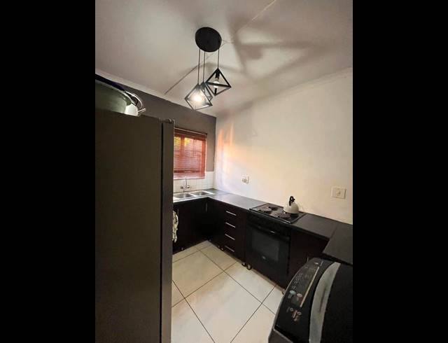 2 BEDROOM HOUSE FOR SALE IN UMHLATHUZE